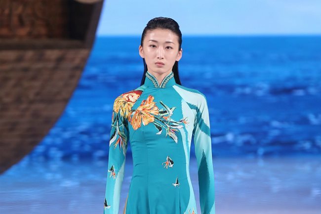 Chinese newspaper report on Vietnam’s ao dai sparks outrage