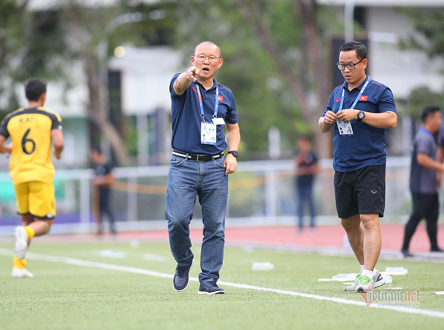 U22 Việt Nam thắng to ra quân SEA Games: Vui nhưng chưa sướng