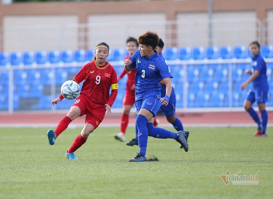 Đội trưởng tuyển nữ Việt Nam tiết lộ lý do mất điểm trước Thái Lan