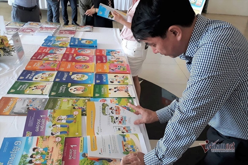 Hướng dẫn quy trình lựa chọn sách giáo khoa mới