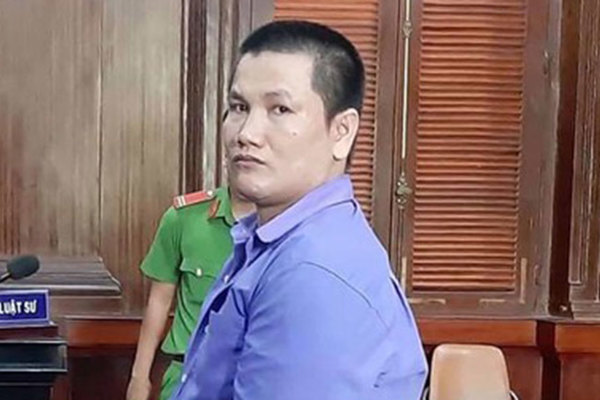 Bị đòi thêm tiền, khách làng chơi vác dao đâm chết gái bán dâm