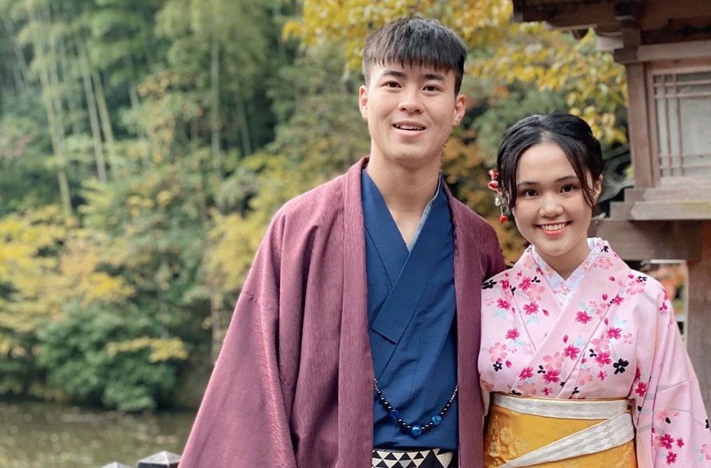 Cầu thủ Duy Mạnh đưa bạn gái du lịch Nhật Bản, hâm nóng tình cảm