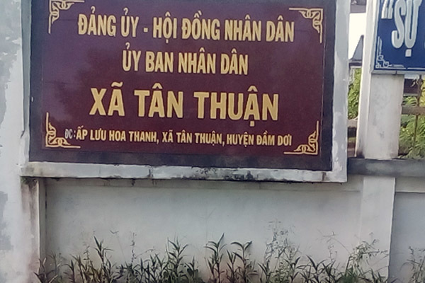 Phó chủ tịch xã ở Cà Mau cưới vợ chưa đủ 18 tuổi cho con trai