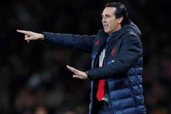 Arsenal có thể sa thải Unai Emery trong tuần này