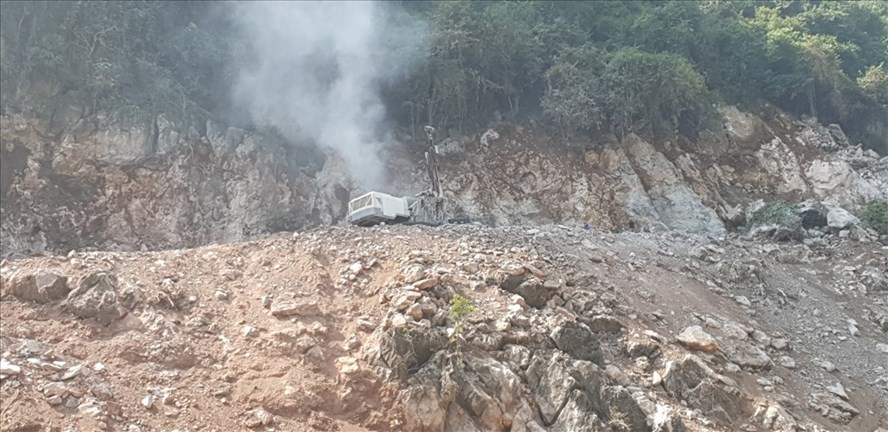 Ha Long to build tunnel along Ha Long-Cam Pha coastal road