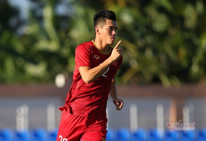 U22 Việt Nam thắng to Lào: Tiến Linh số 1, điểm trừ hàng thủ