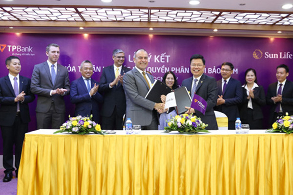 Sun Life Việt Nam bắt tay TPBank phân phối bảo hiểm nhân thọ