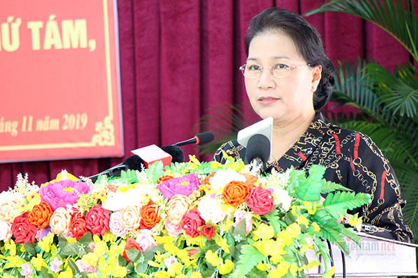 Nghe VietNamNet: Chủ tịch Quốc hội nói về đường ngàn tỉ vừa bàn giao đã hư hỏng