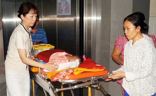 Japanese woman cares for children cancer patients in Hue