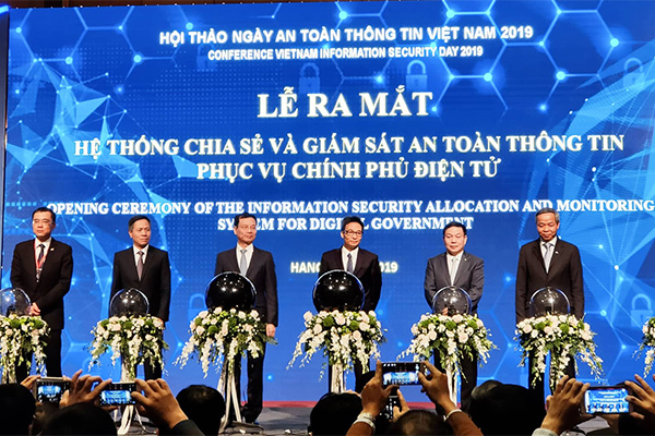 Khai trương Hệ thống Chia sẻ và Giám sát thông tin phục vụ Chính phủ điện tử