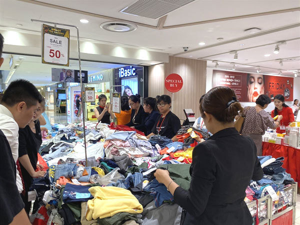 HCM City braces for Black Friday