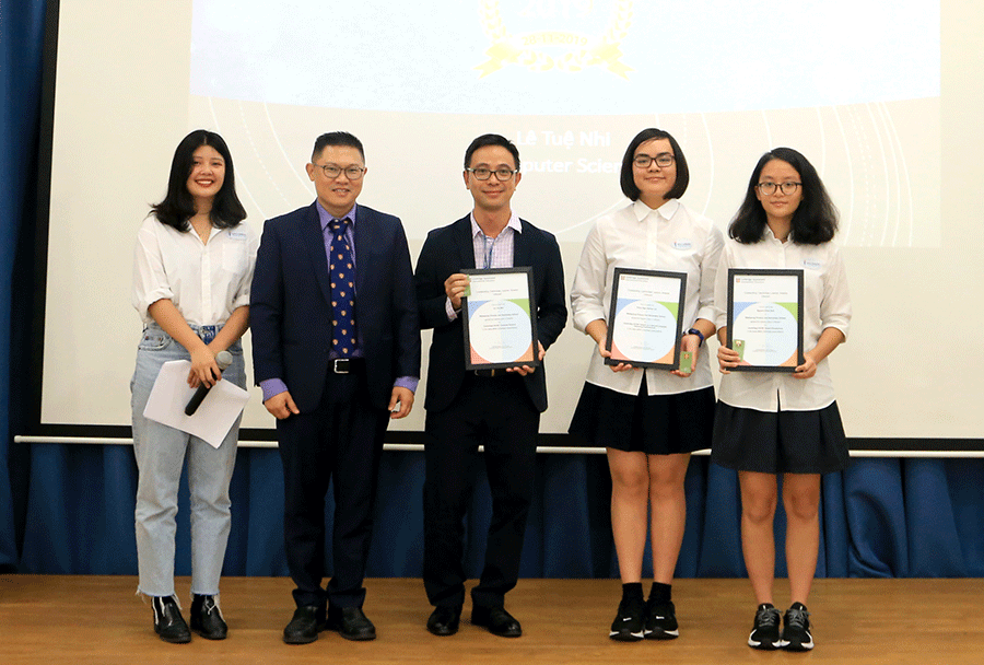 3 học sinh đạt điểm cao nhất quốc gia trong kỳ thi Cambridge Quốc tế