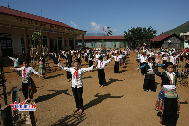 Gần 40 nghìn tấn gạo hỗ trợ hơn nửa triệu học sinh ‘vùng khó’ đầu năm học mới