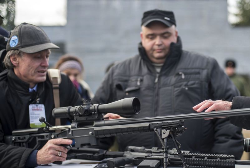Báo Nga: Việt Nam mua lô hàng lớn súng trường bắn tỉa T-5000