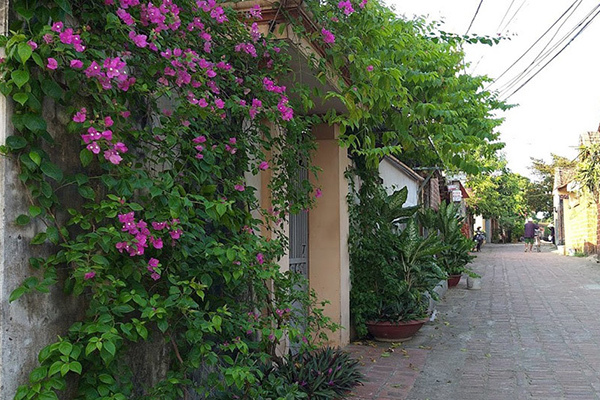 Đến chúc Tết bố vợ, con rể đại gia hành xử khiến cả họ bức xúc