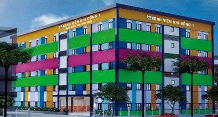 Bị người đàn ông ngáo đá tấn công, 3 trẻ phải nhập viện điều trị