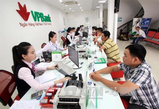 Cash habit, poor infrastructure prevent to non-cash economy in Vietnam