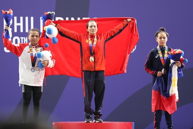 Vietnam obtains 10 gold medals on SEA Games 30’s first day