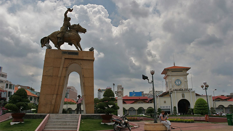 Truyền hình trực tiếp chương trình văn nghệ vận động hỗ trợ người nghèo