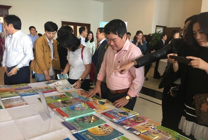Monopoly in textbook publishing still exists in Vietnam