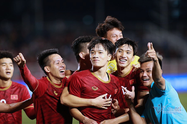 U22 Việt Nam vs U22 Singapore: Làm chủ cuộc chơi