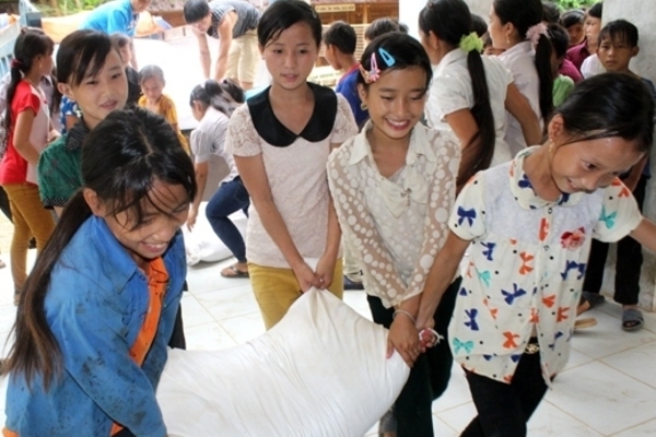 Thanh Hóa: Hỗ trợ 1.600 tấn gạo cho học sinh vùng dân tộc thiểu số