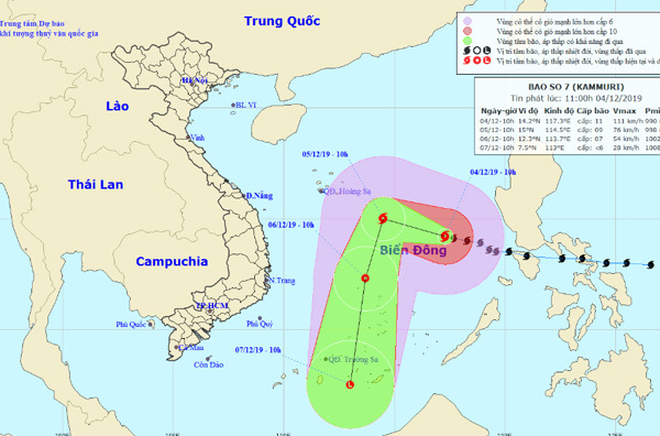 Biển động dữ dội, gần 100 tàu cá nằm trên đường đi của bão số 7