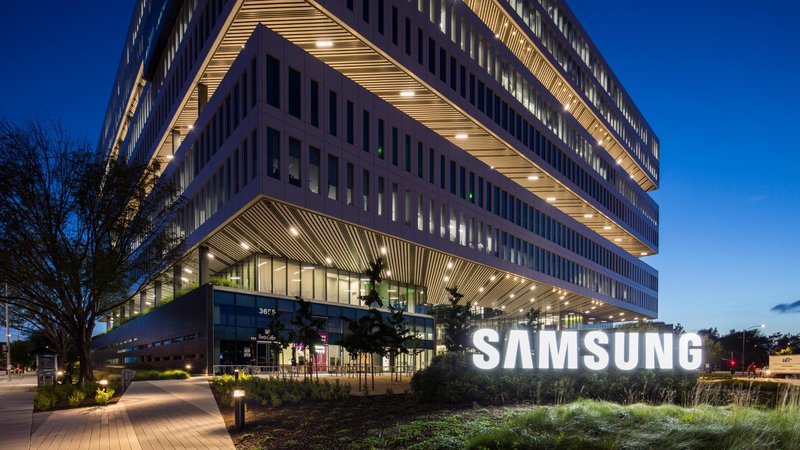Samsung seeks preferential treatments for US$220-million R&D center in Hanoi