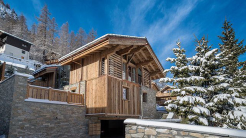 Bí mật ngôi biệt thự siêu đẹp trên đỉnh núi tuyết nhưng luôn ấm áp