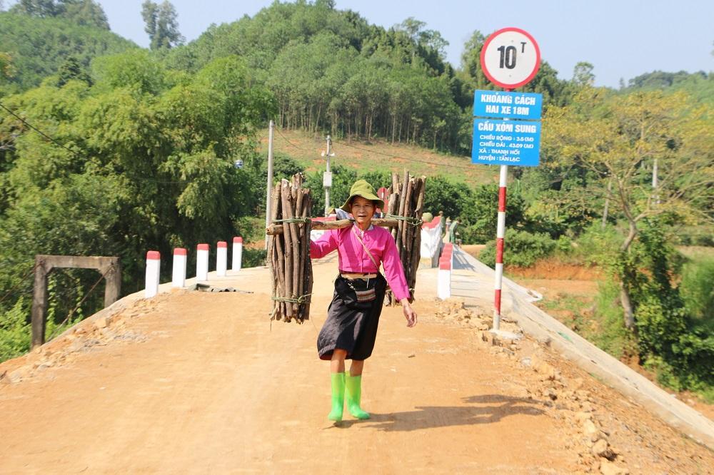 Những cây cầu rút ngắn khoảng cách các bản làng vùng sâu vùng xa