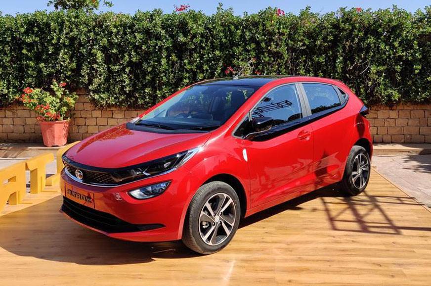 Hatchback Ấn cao cấp, giá 162 triệu gây sốt