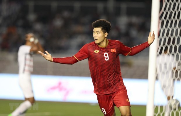 SEA Games 30: Vietnam advance to football final