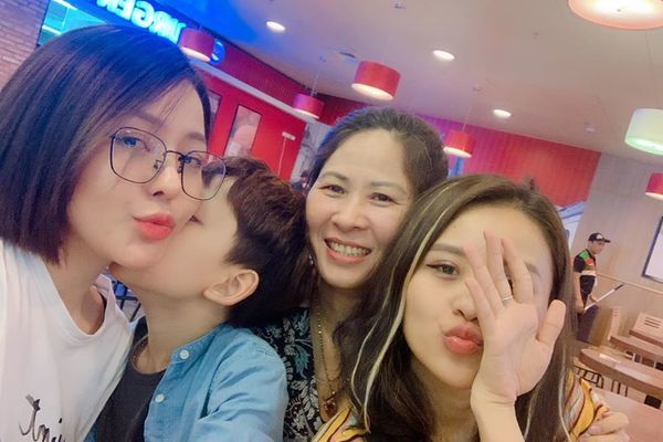 Hot girl Trâm Anh: Tiền chỉ cần kiếm đủ để không phải đói thôi!