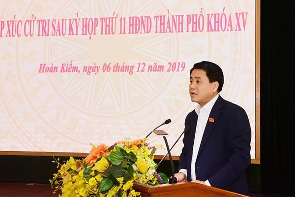 Clip: Ông Nguyễn Đức Chung tiếp xúc cử tri quận Hoàn Kiếm