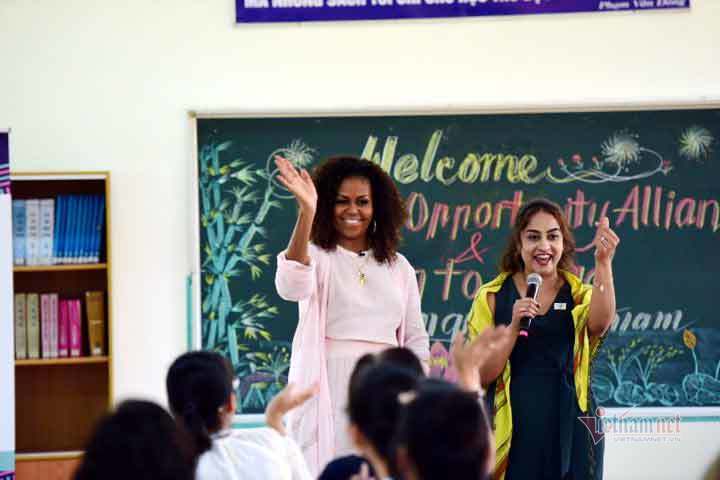 Vợ chồng cựu Tổng thống Mỹ Obama tới Việt Nam