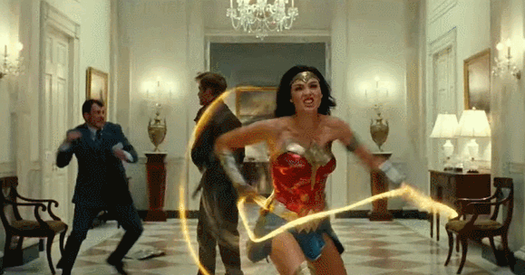 'Wonder Woman 1984' tung trailer mãn nhãn, Gal Gadot đẹp không góc chết
