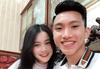 Bố mẹ Văn Hậu tiết lộ chuyện tình của con trai với bạn gái hot girl