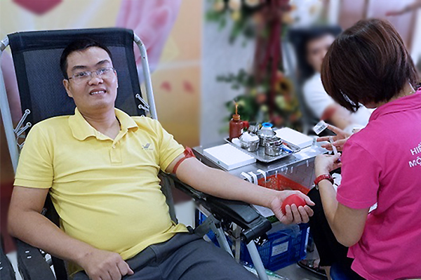 Cuộc gọi lúc nửa đêm của những người mang dòng máu hiếm