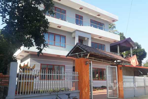 Mẹ Hà Đức Chinh rơi nước mắt nói về lúc khó khăn của con trai