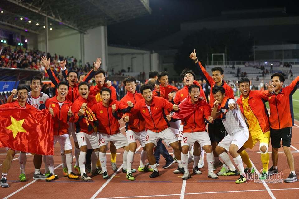 Nghe VietNamNet: U23 Việt Nam sang Hàn Quốc, chuẩn bị VCK U23 châu Á: Không có Văn Hậu