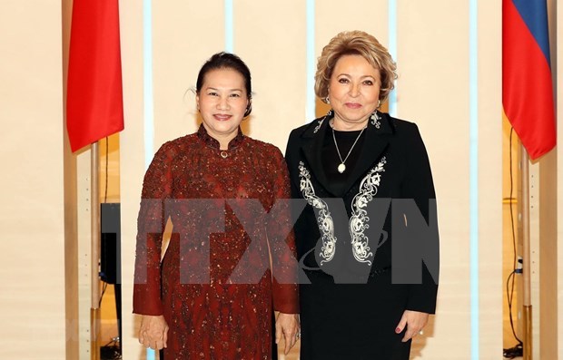 Vietnamese, Russian top legislators hold talks