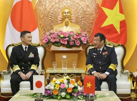 Japanese naval commander visits Vietnam