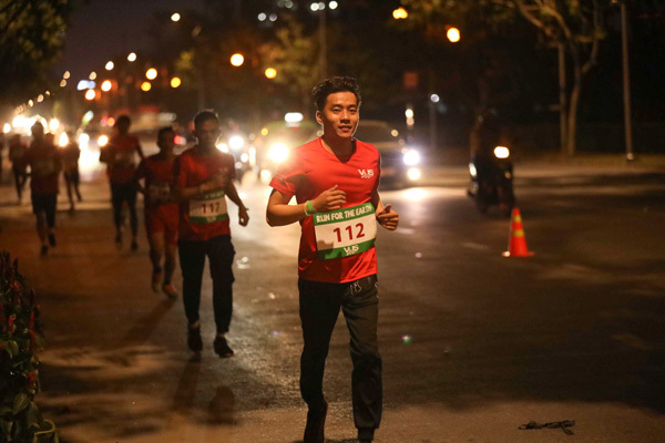 ‘Run for the Earth’ quyên góp 2.579 cây xanh