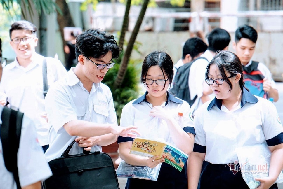 Lùi thời gian thi chọn học sinh giỏi quốc gia