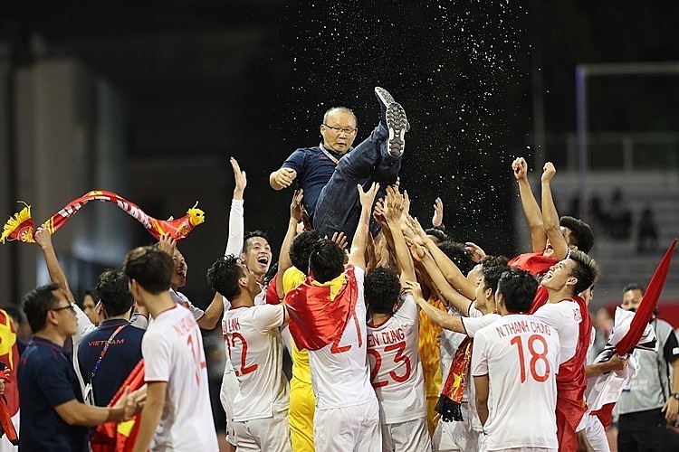 Doanh nghiệp thưởng tiền nhân viên vì U22 vô địch SEA Games