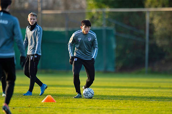 Đoàn Văn Hậu gây sốt khi trở lại SC Heerenveen