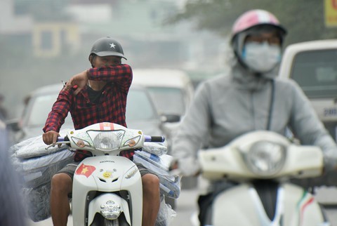 Are Vietnamese 'tolerating' pollution better than other countries?