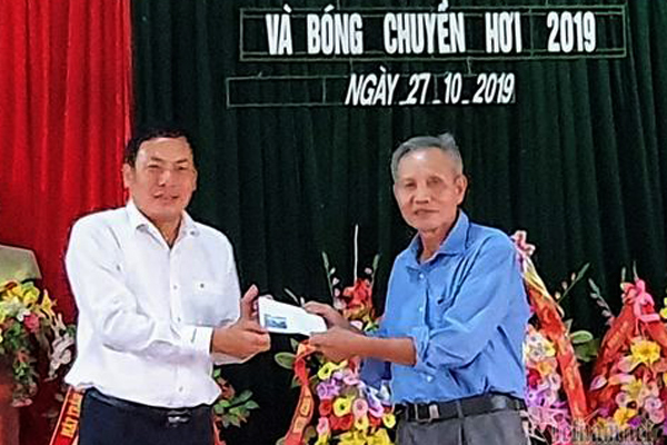 Bố bé bị đánh ở Ciputra: Ông Hà thách 'anh đi đến đâu tôi theo đến đấy'