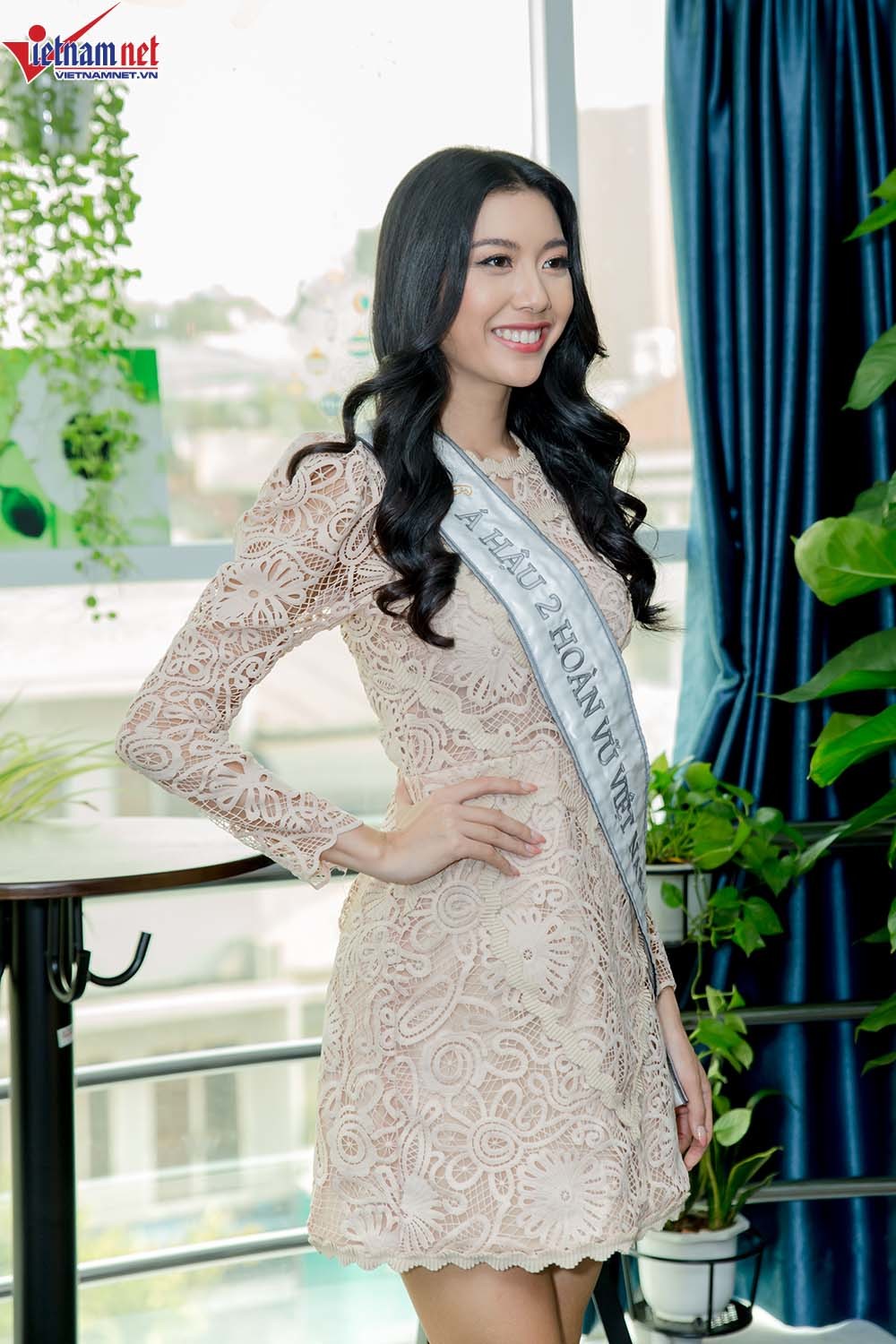 Thúy Vân hạnh phúc với biệt danh Miss Dừa, Hoa hậu 'chuồng gà'