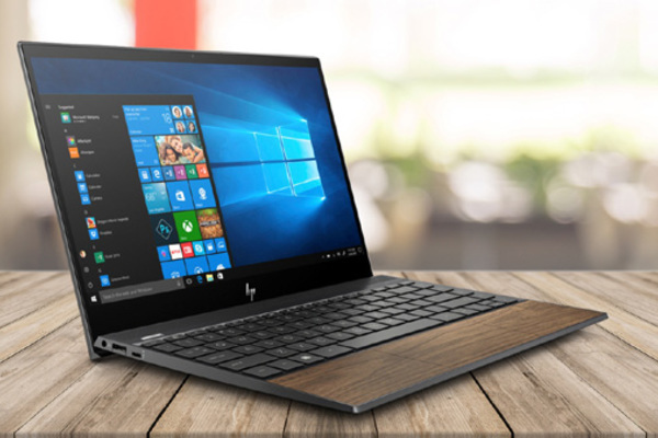 4 laptop tích hợp Windows 10 bản quyền cho mùa Giáng Sinh